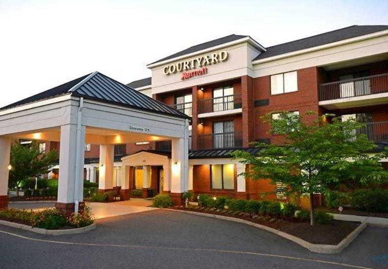 Courtyard Newport News Yorktown Hotell Exteriör bild