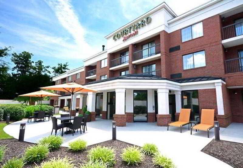 Courtyard Newport News Yorktown Hotell Exteriör bild